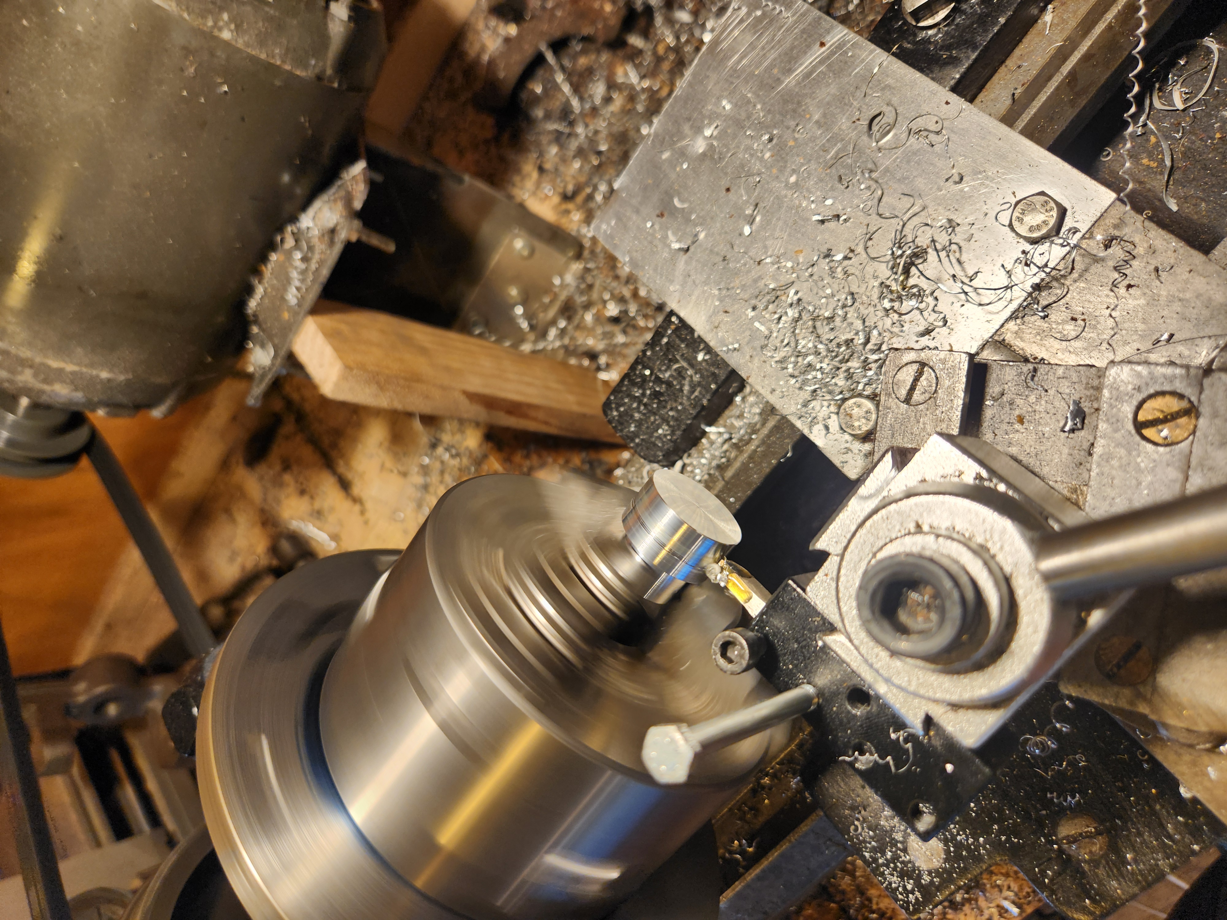 Cutting bearing seats and drilling main hole